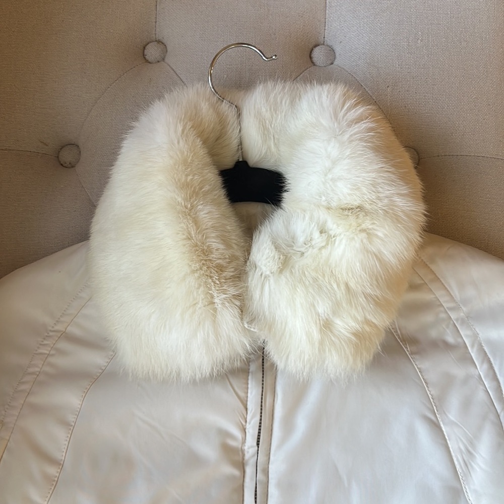 Zara vintage light puffer jacket w. adjustable belt & real fur collar Size S EUC